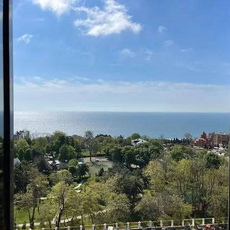 Sea View Apartment In Arcadia Gagarin Plato Odesa Exterior photo