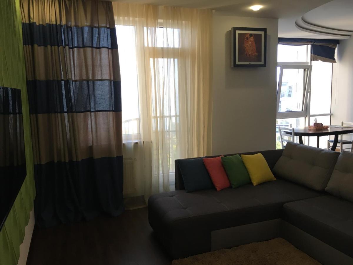 Sea View Apartment In Arcadia Gagarin Plato Apartment