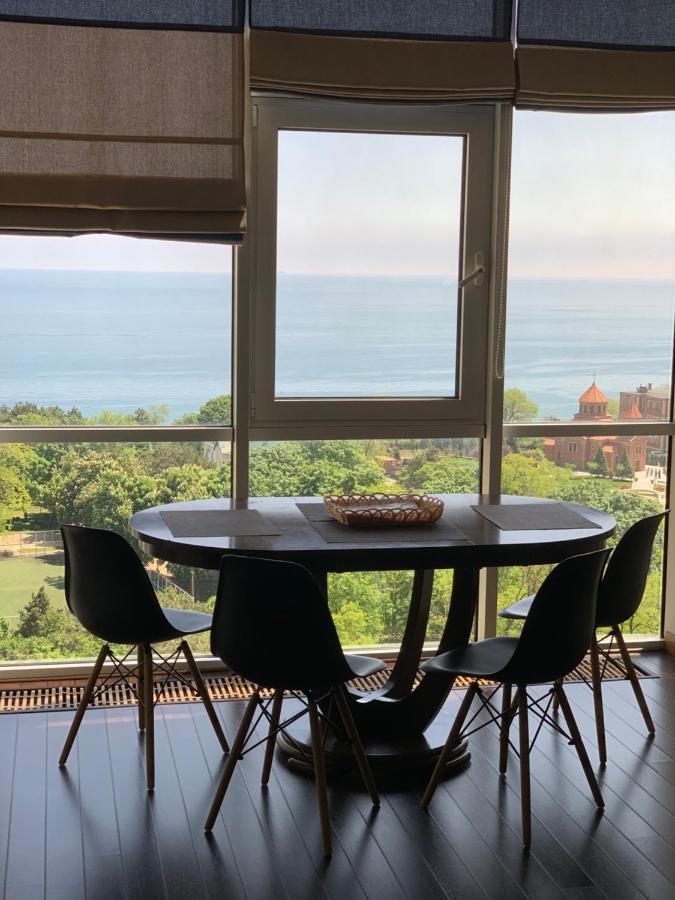 Sea View Apartment In Arcadia Gagarin Plato Apartment